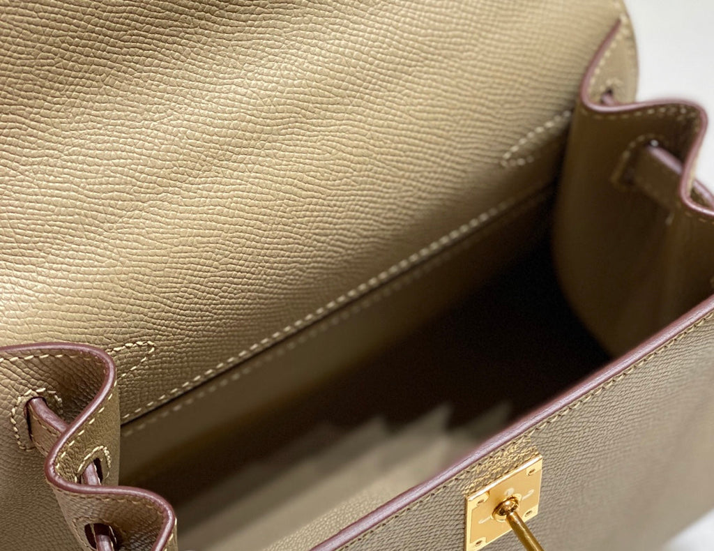 HERMES KELLY MINI 20 BAG IN TAN BROWN CALFSKIN WITH GOLD HARDWARE