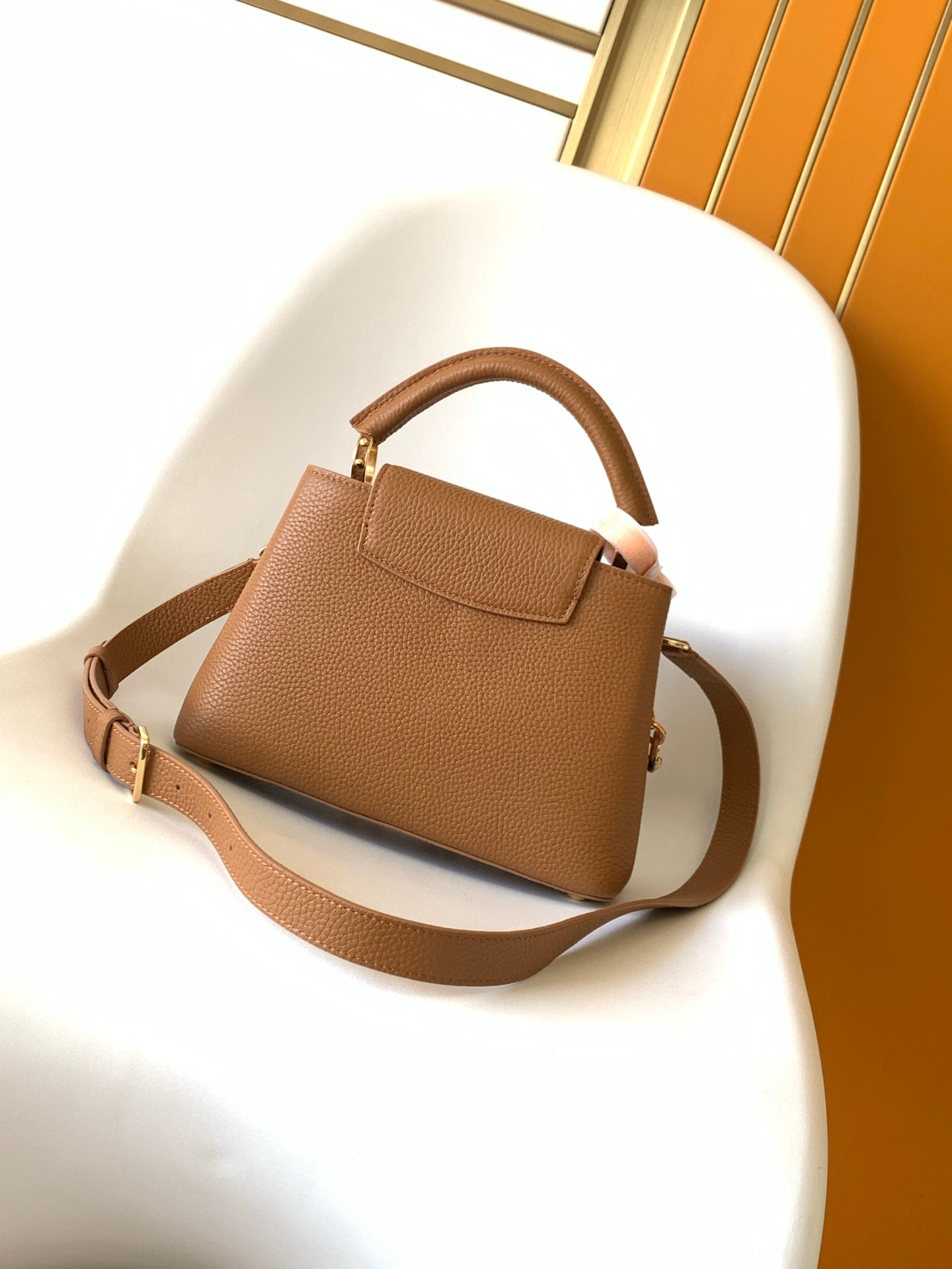 LOUIS VUITTON LV 25S CAPUCINES BAG 27 IN TAN CALFSKIN GOLD HARDWARE