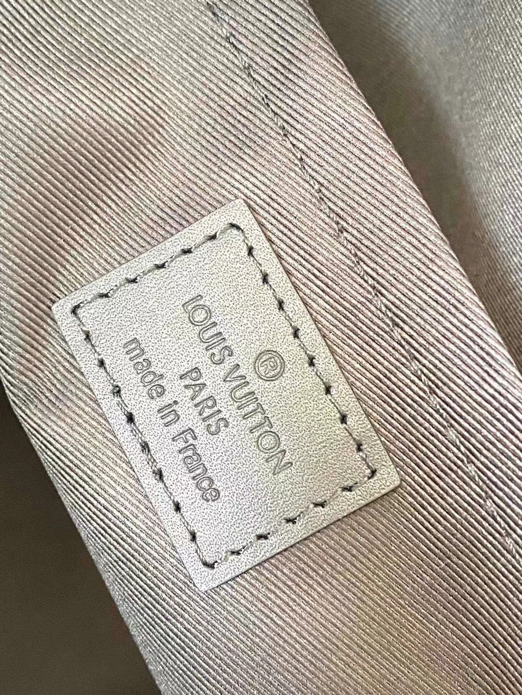 LOUIS VUITTON SAC PLAT 24H 41 IN DARK GRAY MONOGRAM ECLIPSE CANVAS