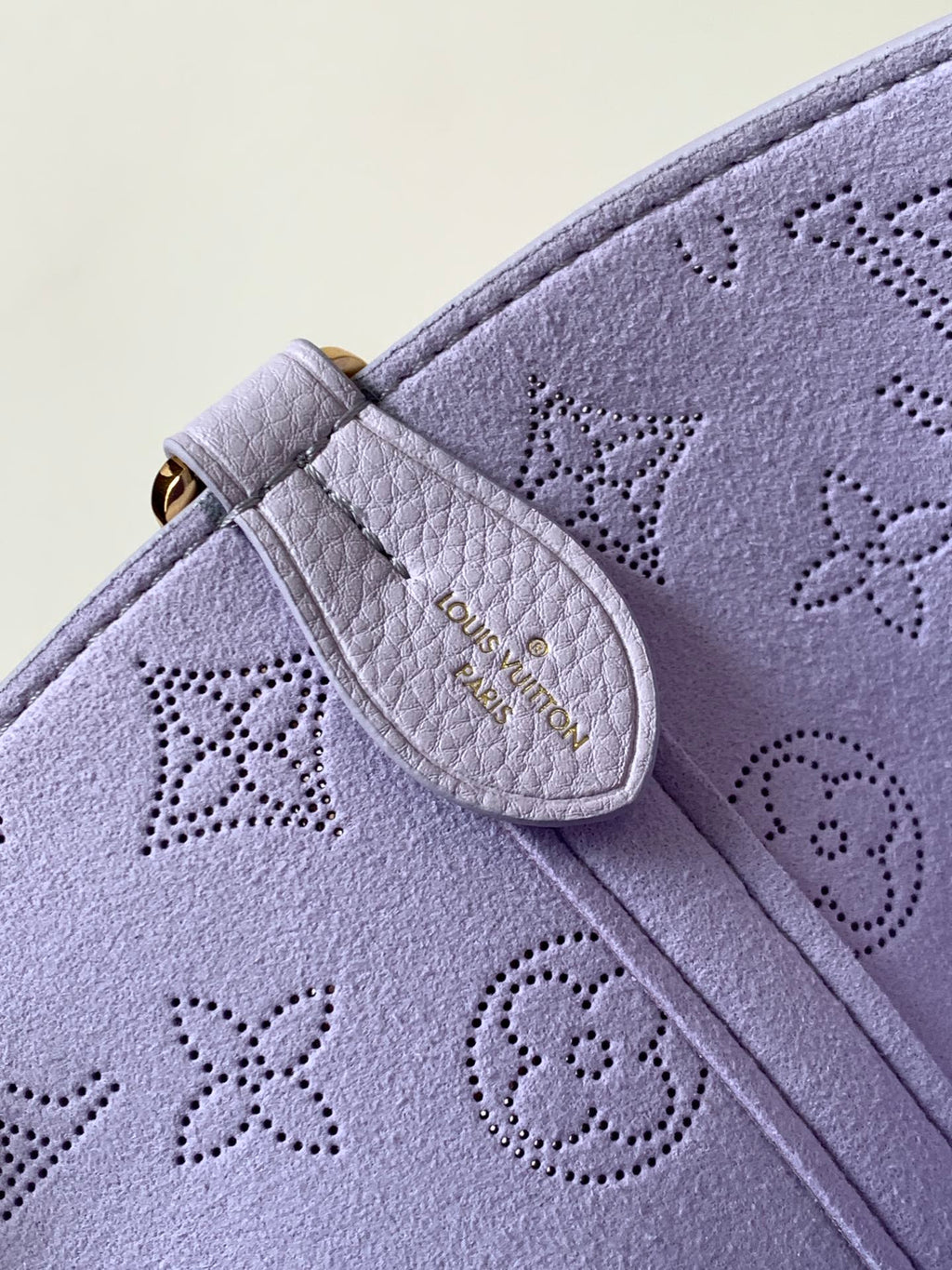 LOUIS VUITTON LV 25S BLOSSOM BAG 20 IN MISTY PURPLE CALFSKIN GOLD HARDWARE