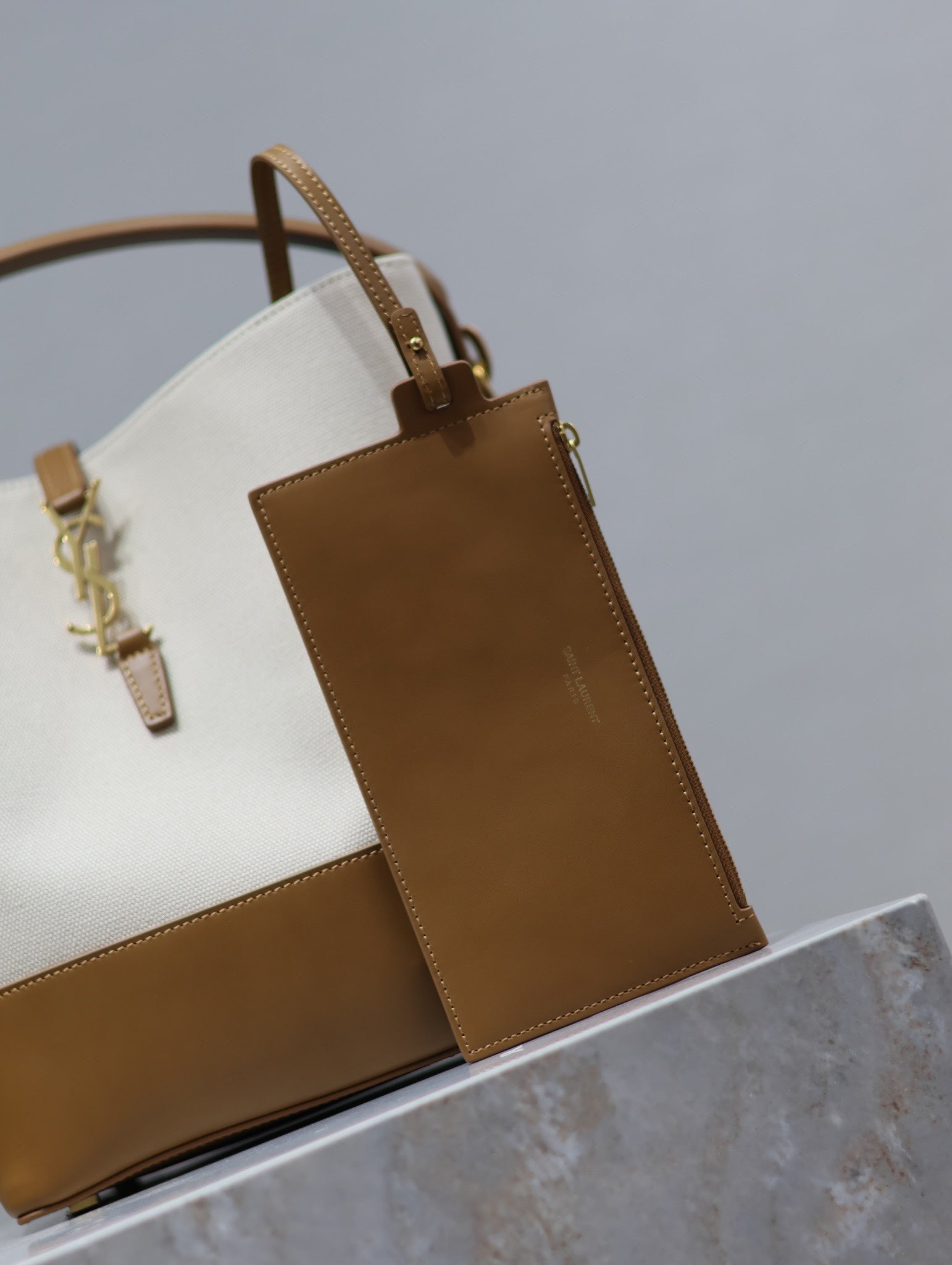 YSL 25S LE 5 À 7 BUCKET 26 IN CREAM BROWN CALFSKIN AND CANVAS GOLD HARDWRE